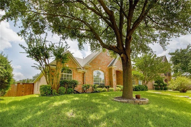 Building Photo - 1107 Fairfax Dr