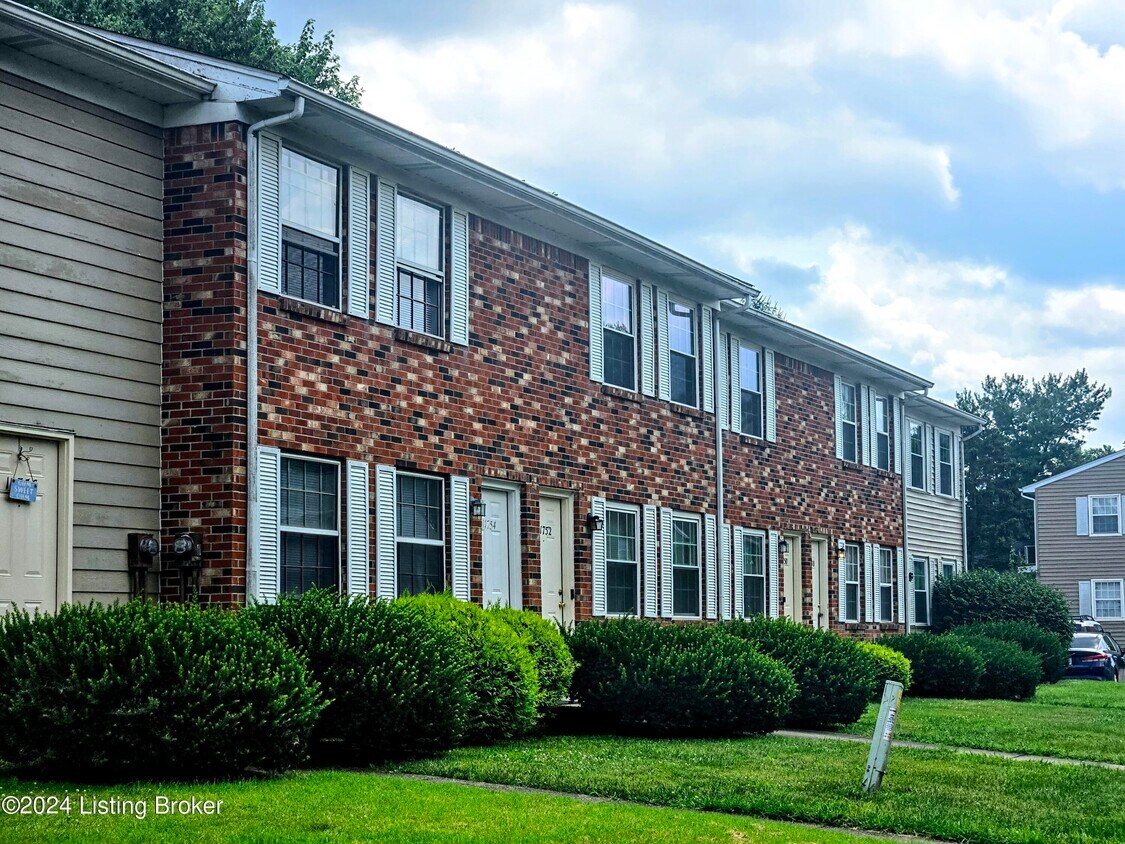 Foto principal - 11754 Tazwell Dr