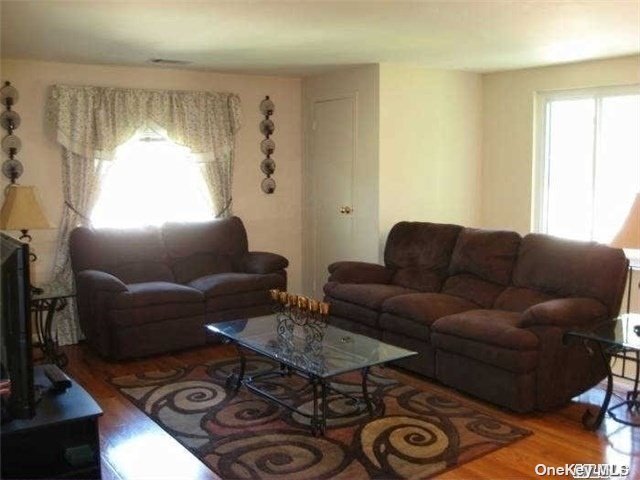 Foto del edificio - 425 Clubhouse Ct