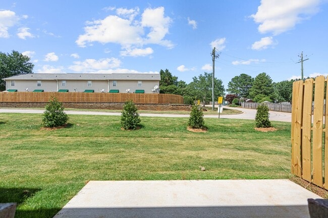 Building Photo - 3060 Cannes Cir SW