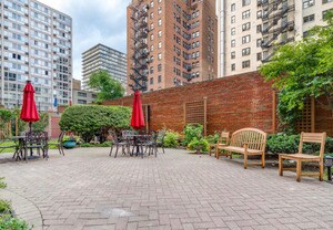 Foto del edificio - 2909 N Sheridan Rd