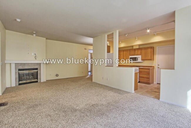 Foto del edificio - 2 Bed, 2 Bath Main Floor Condo in Cascade ...