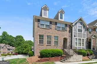 Building Photo - 5080 Whiteoak Terrace SE