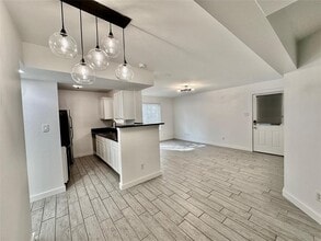 Building Photo - 1307 Norwalk Ln