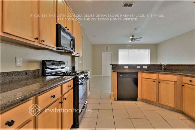 Building Photo - 110 E Lake Victoria Cir