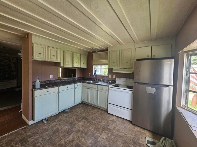 Building Photo - 920 Boardwalk Ln
