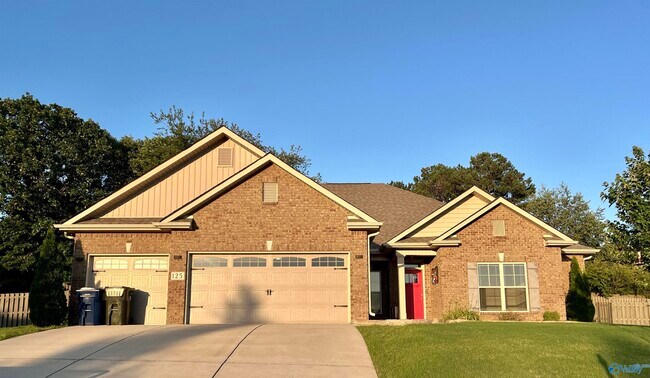 Building Photo - 125 Melbridge Dr