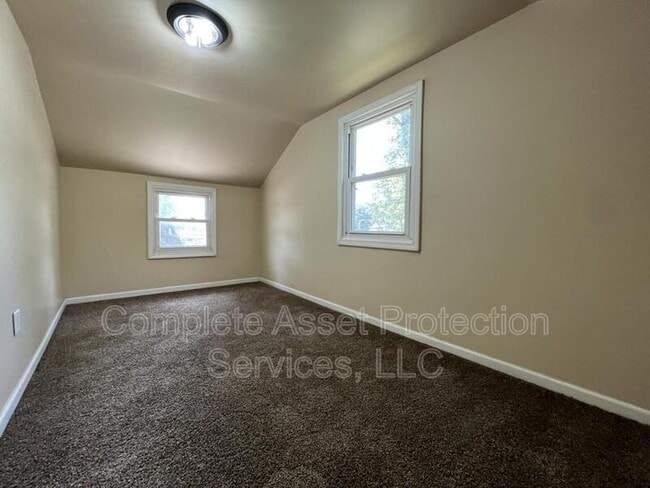 Building Photo - 2332 W 47th Ave