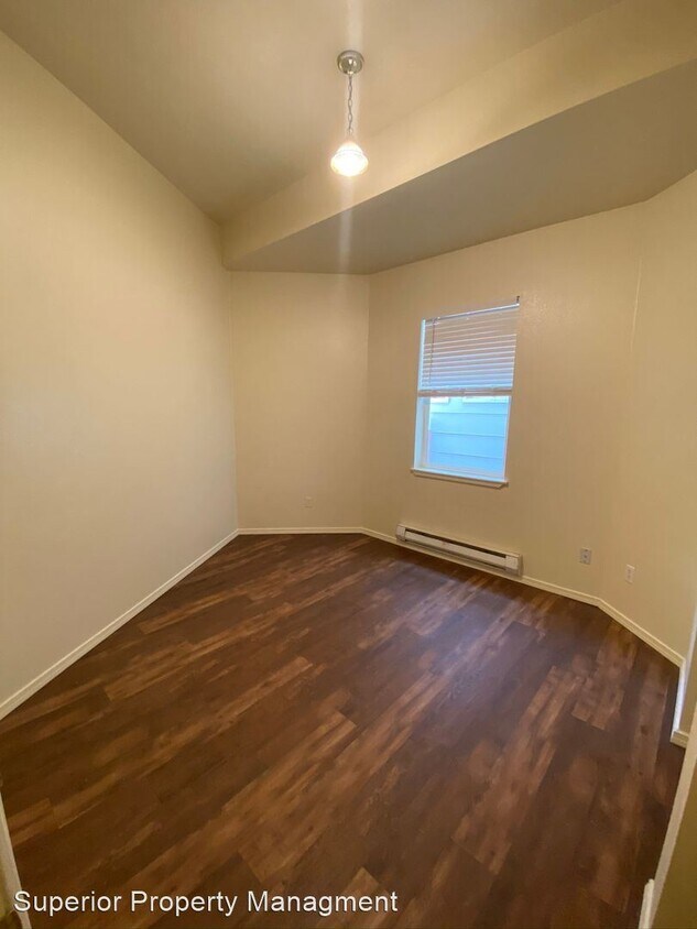 Foto del edificio - 820 E Denver St