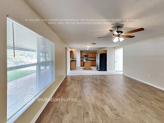 Building Photo - 6095 Sunset Vista Dr