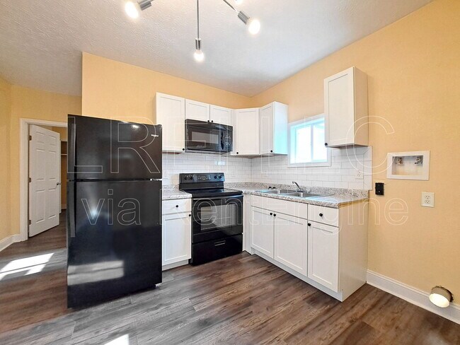 Foto del edificio - 2751 Alford Ave