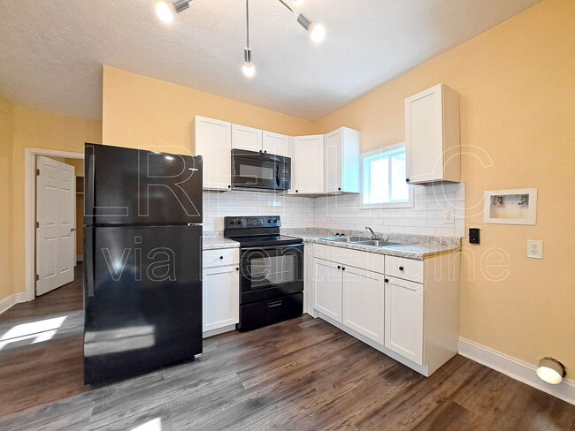 Building Photo - 2751 Alford Ave