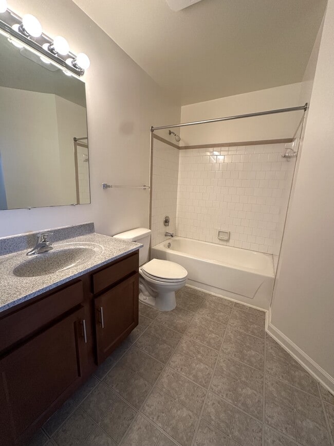 Interior Photo - Merion