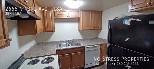 Building Photo - Remodeled 3 Bed Condo at 43rd Ave and Thomas!