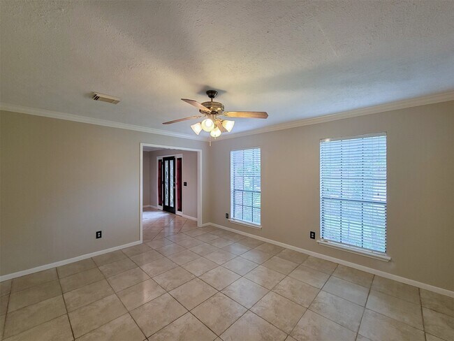 Foto del edificio - 17207 Meadow Heights Dr