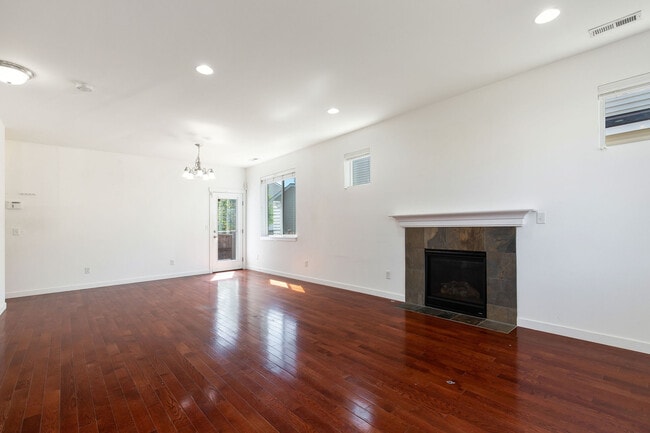 Building Photo - 1430 51st St NE