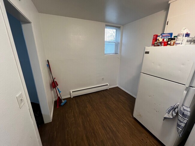 Building Photo - Plex Holdings - 2121 9th Ave S