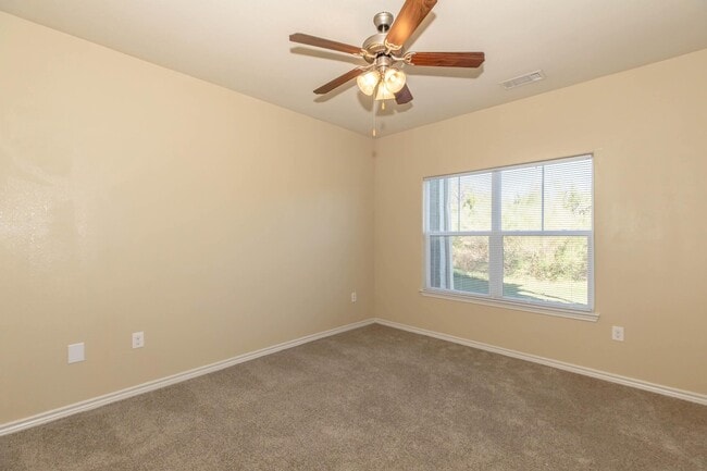 Foto del edificio - 1617 Northwest Blvd