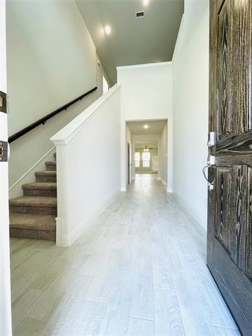 Building Photo - 1052 Norias Dr