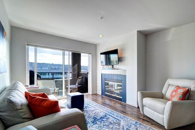 Foto del edificio - Furnished Condo with beautiful Lake Union ...