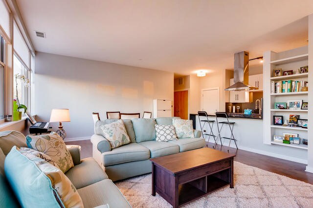 Foto del edificio - 1601 S Halsted St