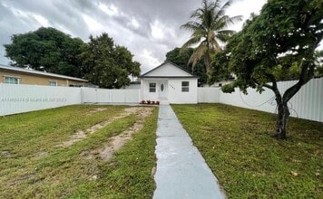 Building Photo - 1062 NW 25th St