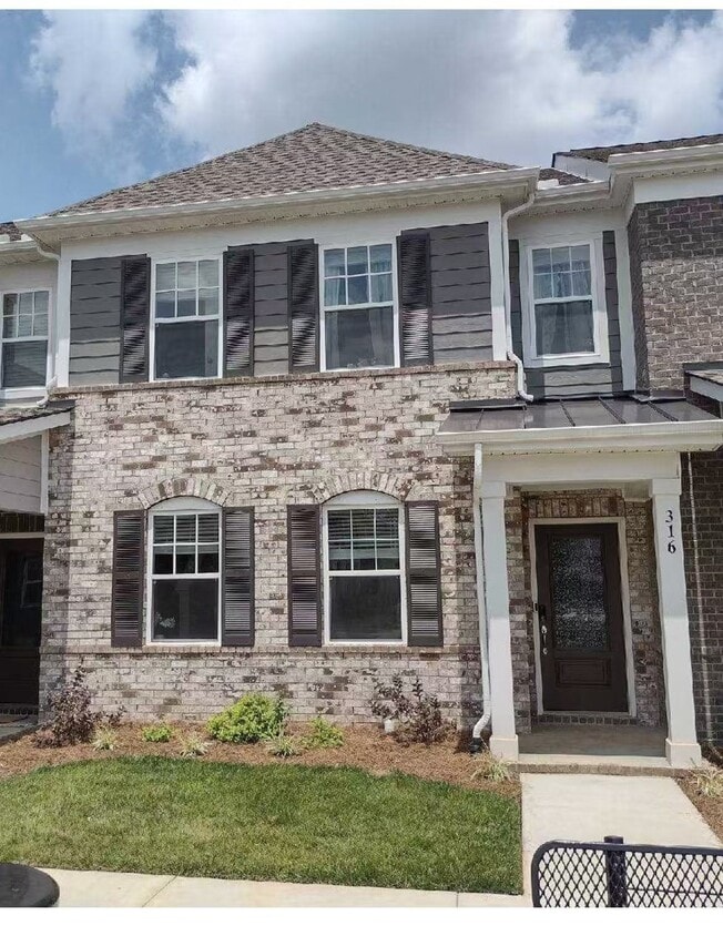 Front - 316 Lydia Dr
