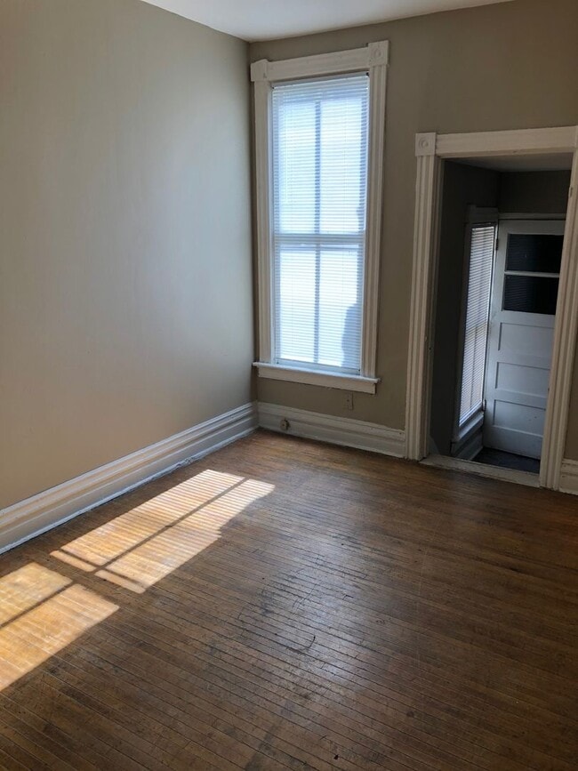 Foto del edificio - 365-367 Smith Ave N