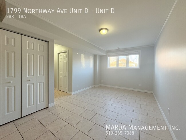 Building Photo - SPACIOUS 2BED/1BATH OPEN CONCEPT UNIT NEAR...