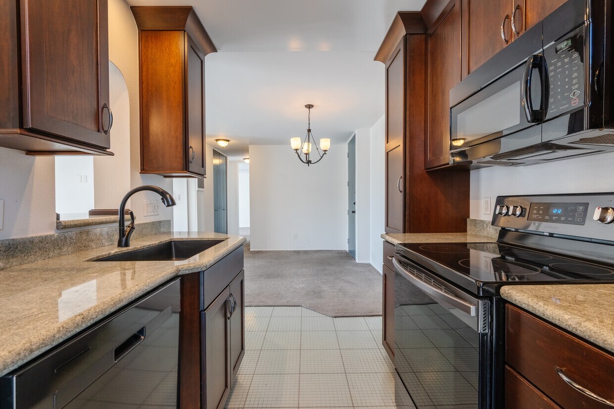 Foto principal - 6455 La Jolla BoulevardUnit 245 Ln