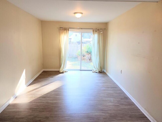 Foto del edificio - 1465 Kempsville Rd