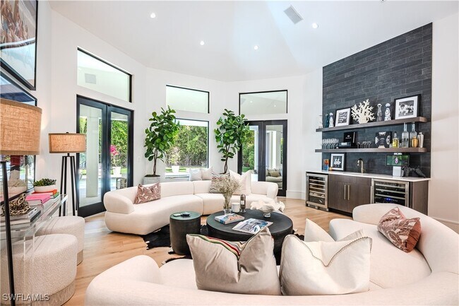 Foto del edificio - 681 Katemore Ln