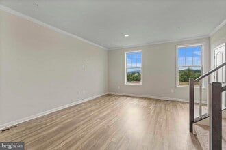 Building Photo - 5903 Garden Walk Dr