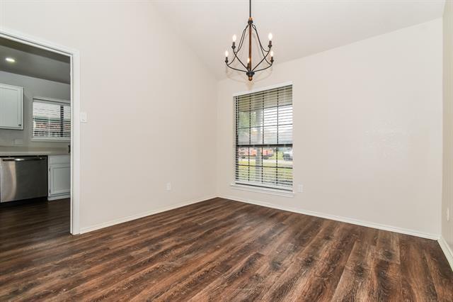 Building Photo - 3613 Dorchester Dr