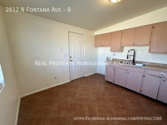 Building Photo - 2812 N Fontana Ave