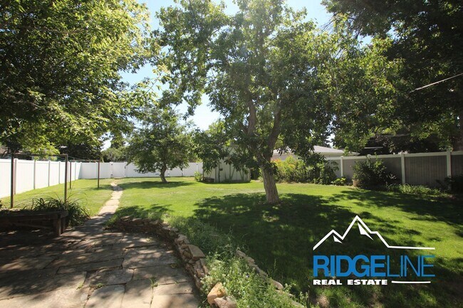 Foto del edificio - East-End Home for Lease near Malmstrom and...