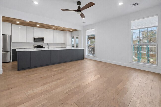 Foto del edificio - 110 SE G Ct