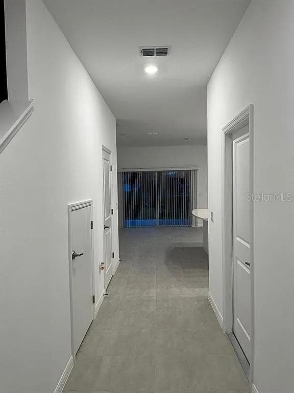 Building Photo - 5081 Spangle Dr