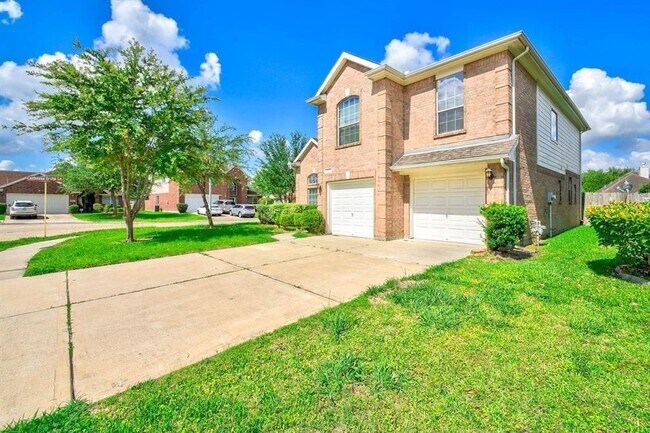 Building Photo - 15007 Rockdale Bridge Ln