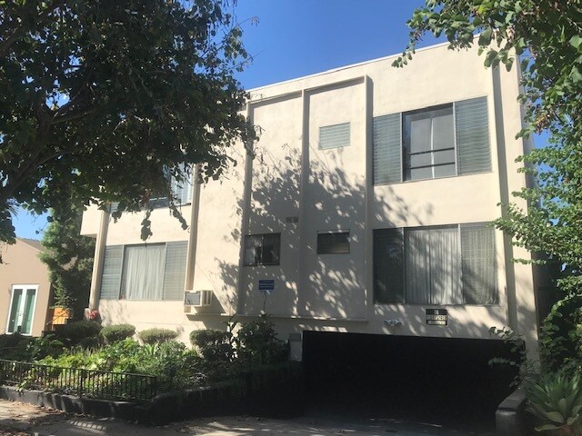 Front View - 812 Westbourne Dr