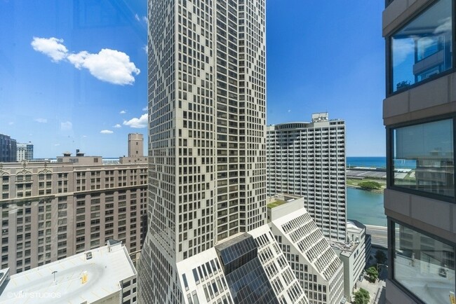 Building Photo - 401 E Ontario St
