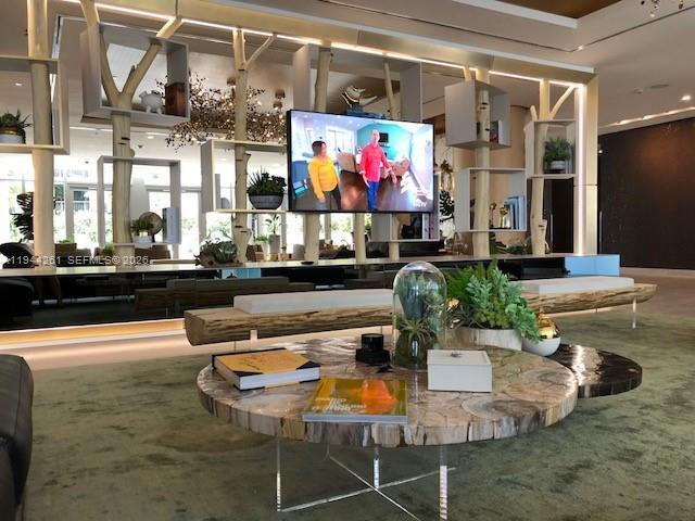 Foto del edificio - 488 NE 18th St