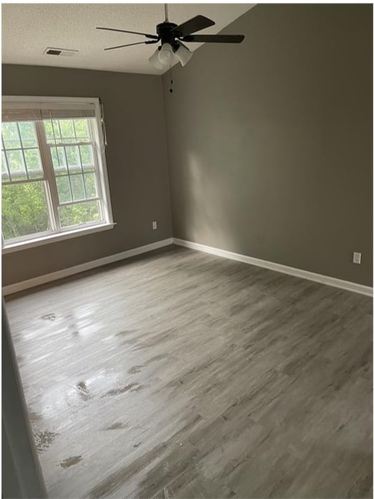 Building Photo - 2441 Bay Harbor Dr