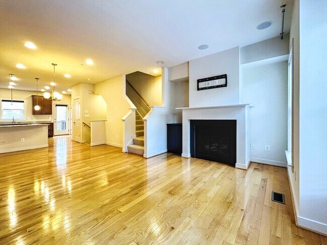 Foto del edificio - 4159 Rush St