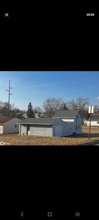 Building Photo - 324 1st Ave