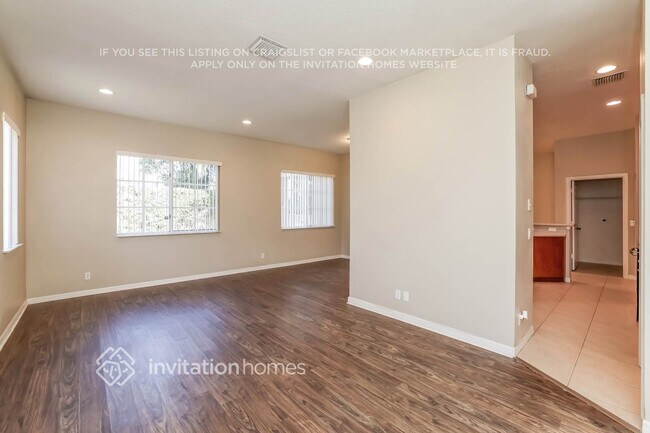 Foto del edificio - 8739 San Andros