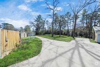 Building Photo - 3130 Old Houston Rd