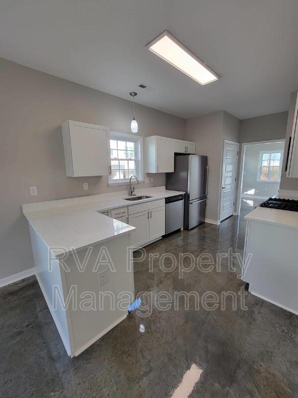 Photo - 1270 W Moore St House