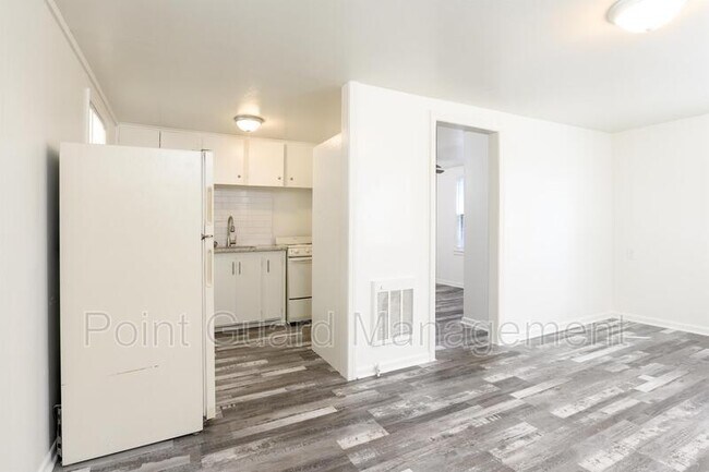 Foto del edificio - 854 S Belmont St