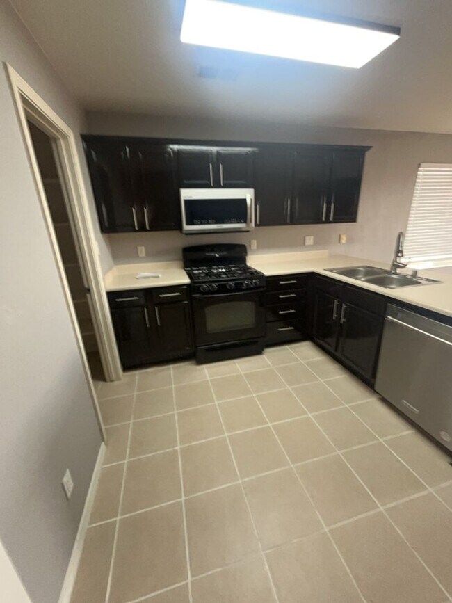 Foto del edificio - 6309 Dante Ln NW